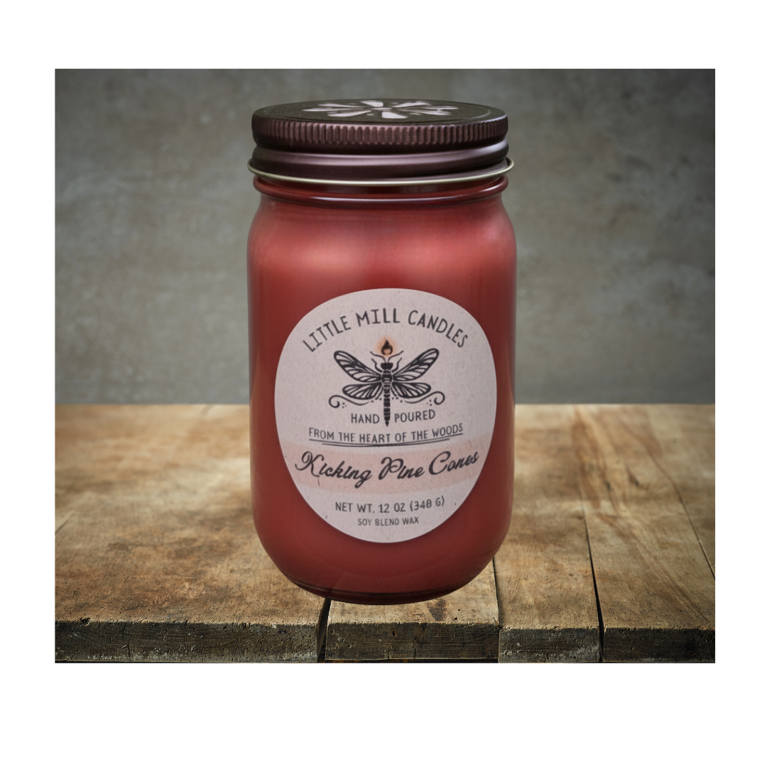 KICKING PINE CONES - SCENTED CANDLE - TERRACOTTA