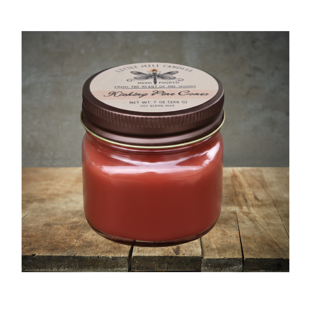 KICKING PINE CONES - SCENTED CANDLE - TERRACOTTA