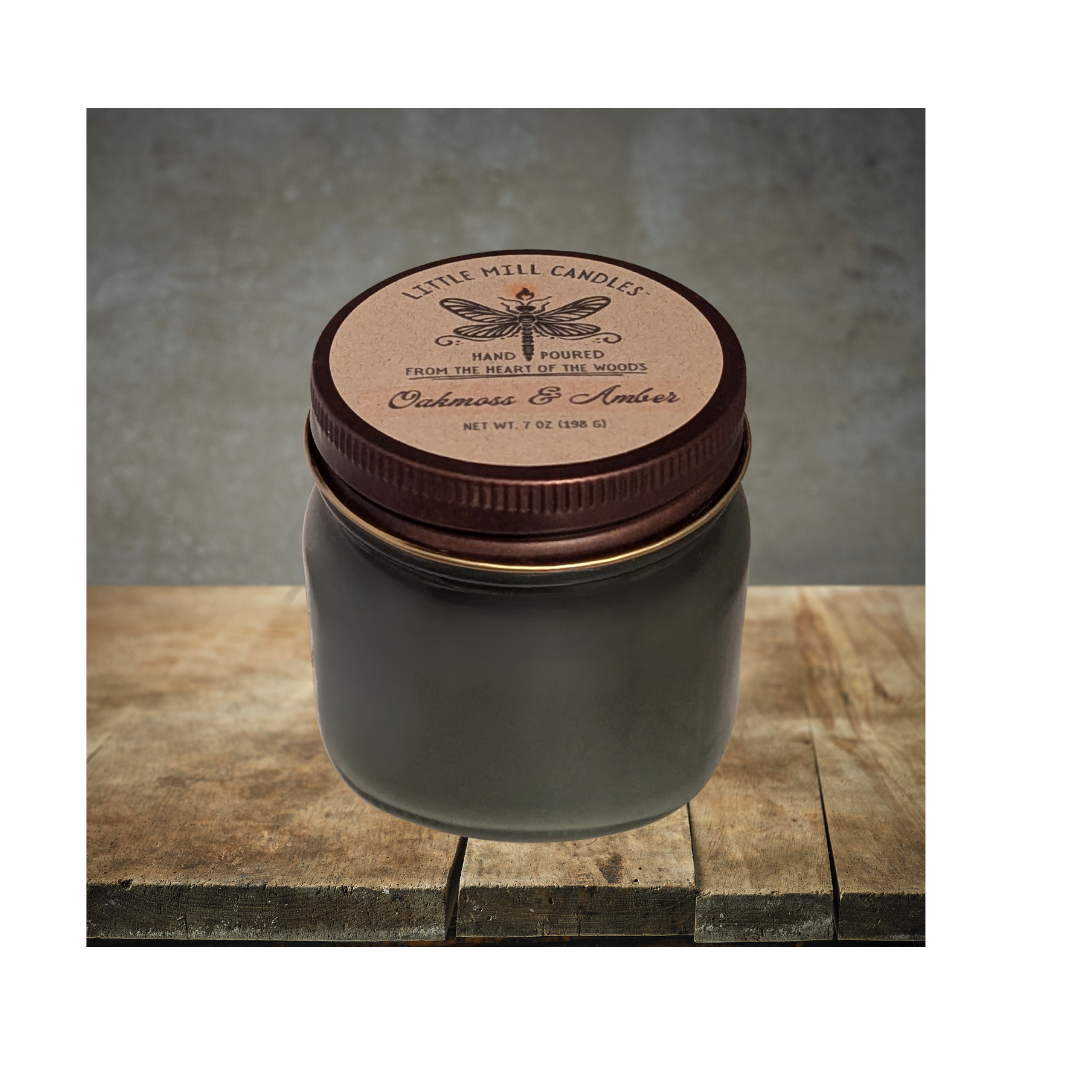 OAKMOSS & AMBER - SCENTED CANDLE - DARK GREEN