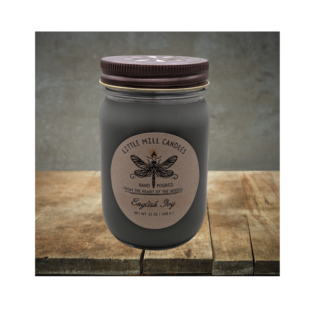 ENGLISH IVY - SCENTED CANDLE - SAGE GREEN