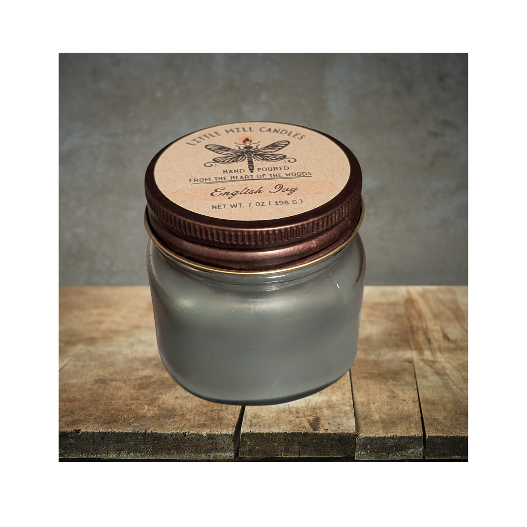ENGLISH IVY - SCENTED CANDLE - SAGE GREEN