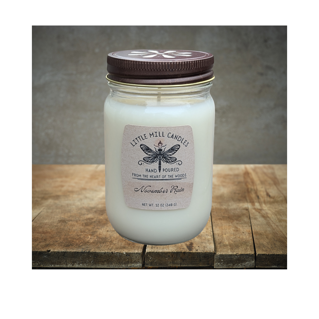 NOVEMBER RAIN - SCENTED CANDLE - WHITE