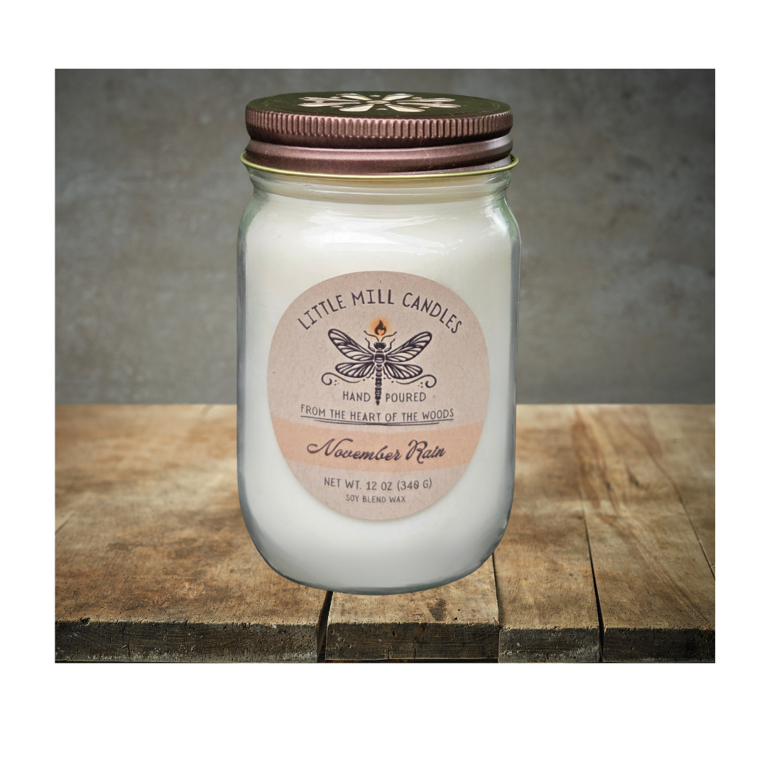 NOVEMBER RAIN - SCENTED CANDLE - WHITE