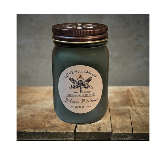 OAKMOSS & AMBER - SCENTED CANDLE - DARK GREEN